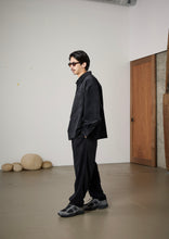 画像をギャラリービューアに読み込む, 【予約商品・12月下旬発送予定】Corduroy barrel pants black
